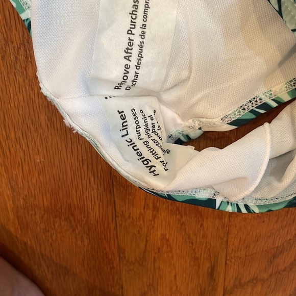 Crane Woman NWOT Size Large Bathing Suit Swim white with Green Palm Leaf Print - Picture 2 of 6